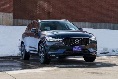 2021 Volvo XC60 T5 Momentum