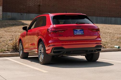 2025 Audi Q3 Premium 45 TFSI S line quattro Tiptronic