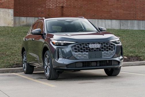 2025 Audi Q5 Premium Plus TFSI quattro S tronic