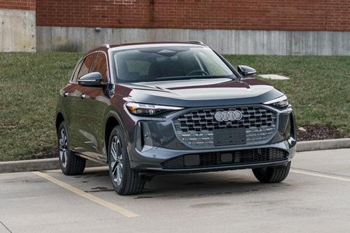 2025 Audi Q5 Premium Plus TFSI quattro S tronic