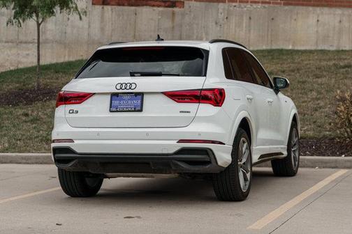 2025 Audi Q3 Premium 45 TFSI S line quattro Tiptronic
