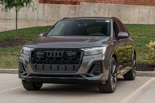 2025 Audi Q7 55 Premium Plus
