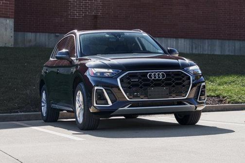 2023 Audi Q5 45 S line Premium