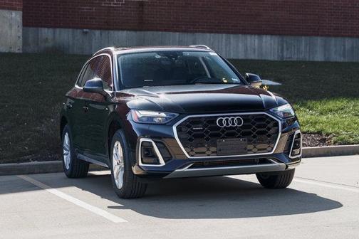 2023 Audi Q5 45 S line Premium