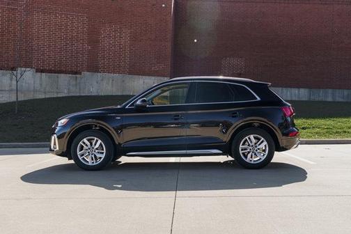 2023 Audi Q5 45 S line Premium