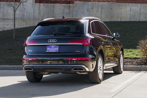 2023 Audi Q5 45 S line Premium