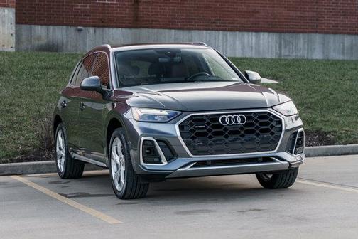 2023 Audi Q5 45 S line Premium Plus