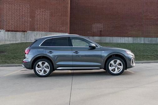 2023 Audi Q5 45 S line Premium Plus