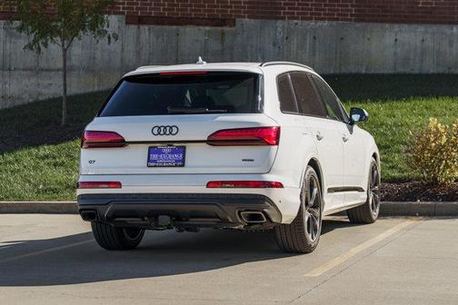 2025 Audi Q7 55 Premium Plus