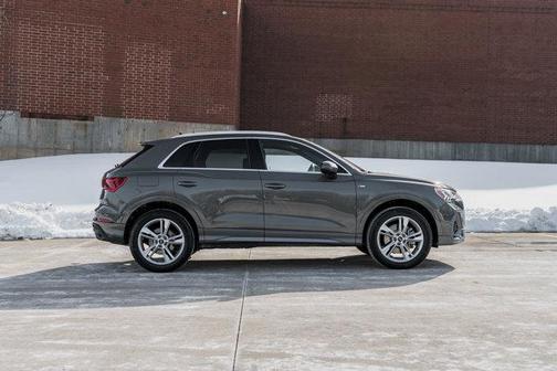 2024 Audi Q3 45 S line Premium Plus