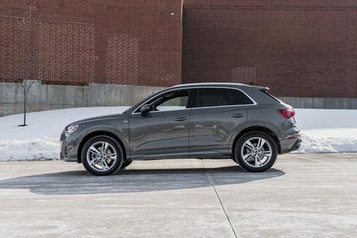 2024 Audi Q3 45 S line Premium Plus