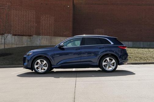 2025 Audi Q5 Prestige TFSI quattro S tronic