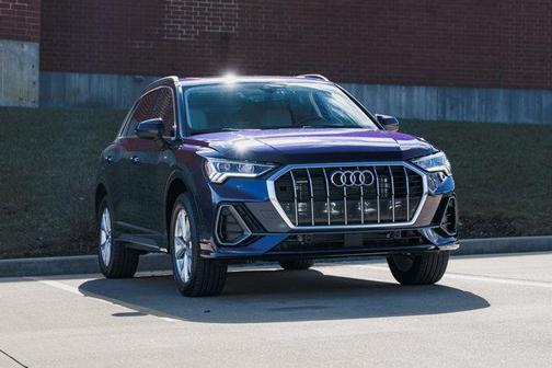 2025 Audi Q3 45 S line Premium Plus
