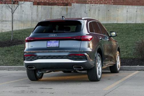 2025 Audi Q5 Premium Plus TFSI quattro S tronic