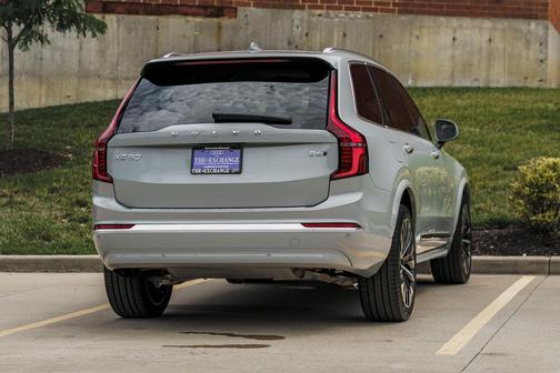 Vapour Grey Metallic 2026 Volvo XC90 Plus, B6 AWD Gas (mild hybrid), Gasoline, Bright, 7 Seats