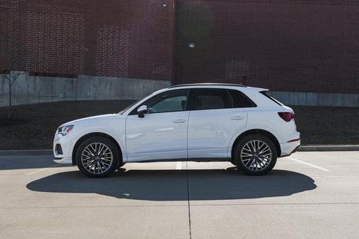 2023 Audi Q3 Premium Plus 40 TFSI quattro Tiptronic