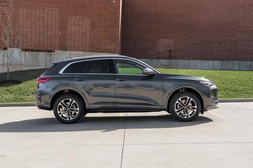 2025 Audi Q5 Premium TFSI quattro S tronic