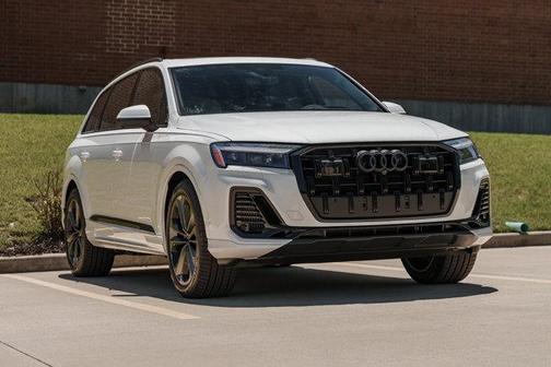 2025 Audi Q7 55 Prestige