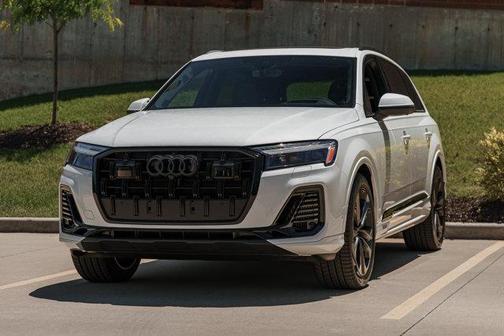 2025 Audi Q7 55 Prestige