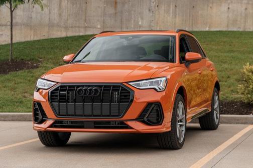 2025 Audi Q3 Premium 45 TFSI S line quattro Tiptronic
