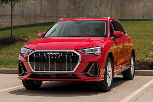 2025 Audi Q3 45 S line Premium Plus
