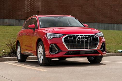 2025 Audi Q3 45 S line Premium Plus