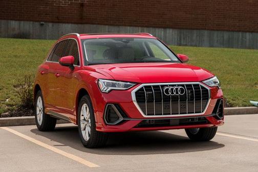 2025 Audi Q3 45 S line Premium Plus