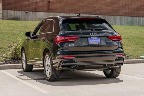 2022 Audi Q3 45 S line Premium Plus
