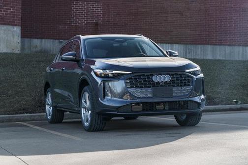 2025 Audi Q5 Premium Plus TFSI quattro S tronic