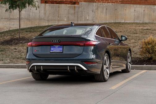 2025 Audi S6 e-tron Prestige