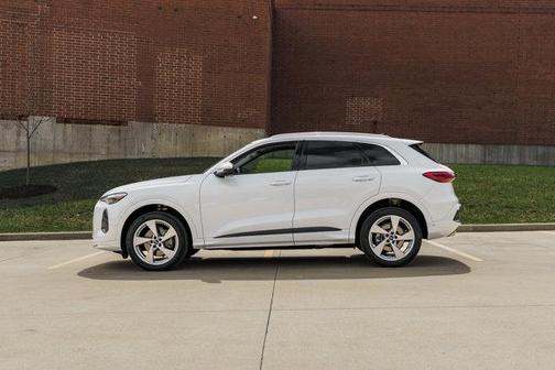 2025 Audi Q5 Premium Plus TFSI quattro S tronic