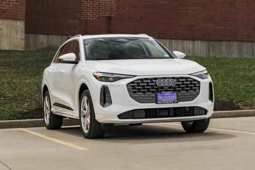 2025 Audi Q5 Premium Plus TFSI quattro S tronic