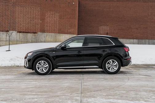 2023 Audi Q5 45 S line Premium