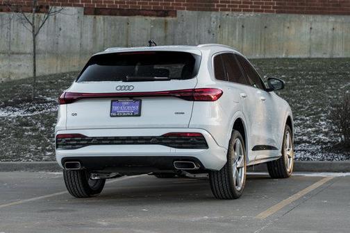 2025 Audi Q5 Premium Plus TFSI quattro S tronic