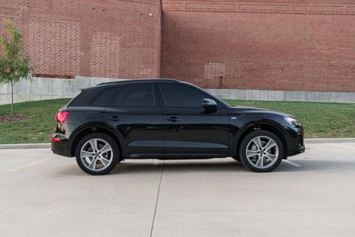 2025 Audi Q5 45 S line Premium