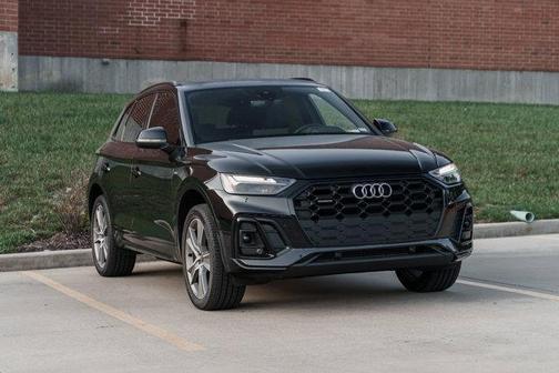 2025 Audi Q5 45 S line Premium