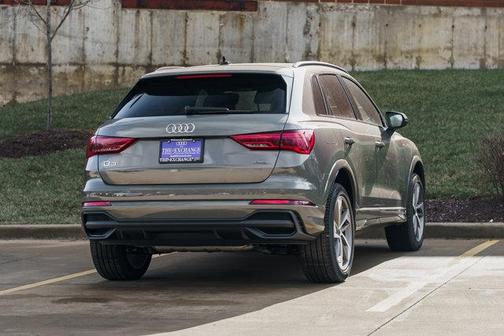 2025 Audi Q3 Premium 45 TFSI S line quattro Tiptronic