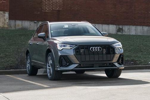 2025 Audi Q3 Premium 45 TFSI S line quattro Tiptronic