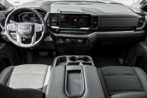 2024 GMC Sierra 1500 SLE
