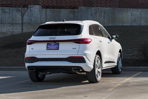 2025 Audi Q5 Premium Plus TFSI quattro S tronic