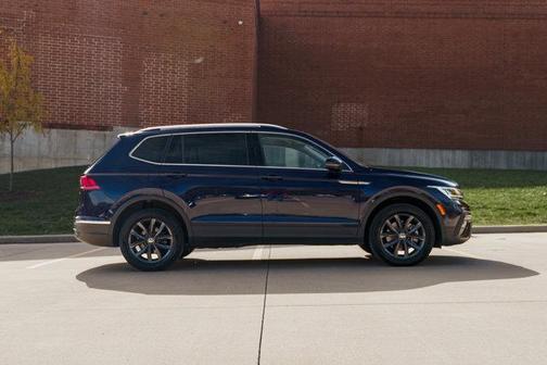 2024 Volkswagen Tiguan 2.0T SE 4MOTION