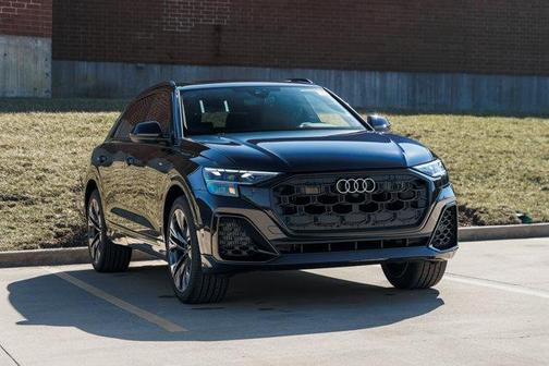 Waitomo Blue Metallic 2026 Audi Q8 55 Premium Plus