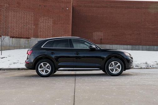 2023 Audi Q5 40 Premium