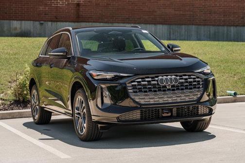 2025 Audi Q5 Premium