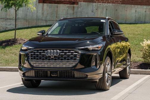 2025 Audi Q5 Premium