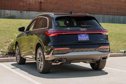 2025 Audi Q5 Premium