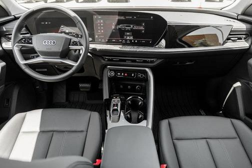 2025 Audi Q5 Premium
