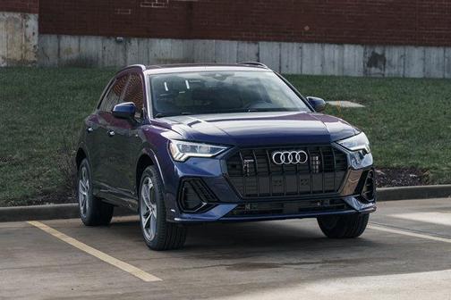 2025 Audi Q3 Premium 45 TFSI S line quattro Tiptronic