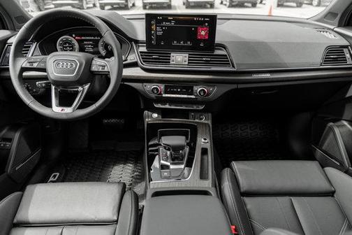 2025 Audi Q5 55 S line Premium Plus