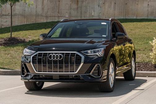 2024 Audi Q3 45 S line Premium Plus